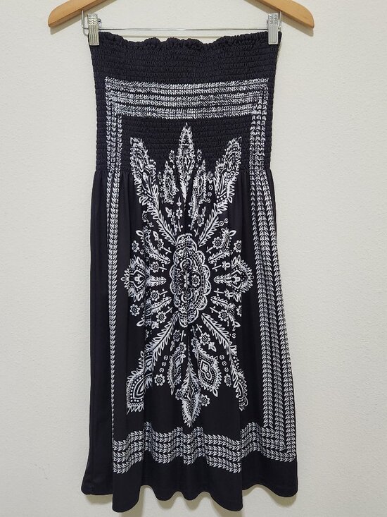 VENUS Dresses & Skirts - Venus Women’s Boho Strapless Black White Smocked Tube Top Maxi Dress Size 1X
